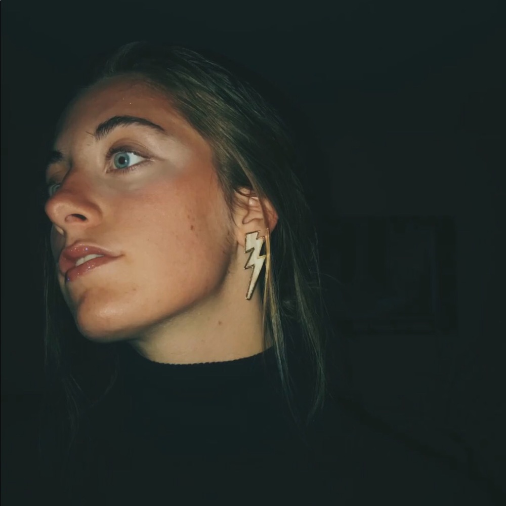 Meet your Posher, Eliana